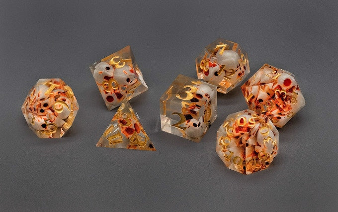 Clear Essence Sunken Skull Inclusion 7-Dice Set Resin Sharp Edge RPG DND