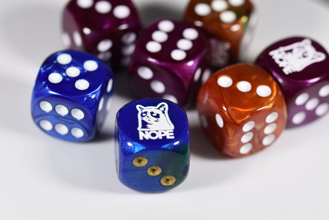Nope (Grumpy cat) d6 (Custom engraved) Pipped Dice