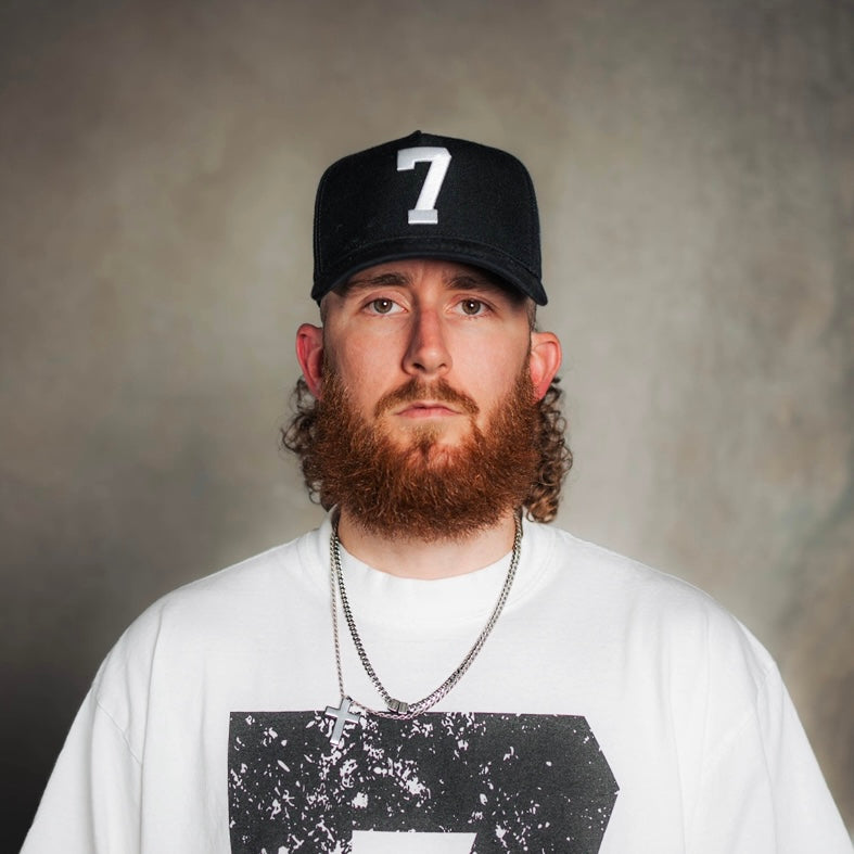 ‘7’ Premium Wool Blend Snapback - Black/White