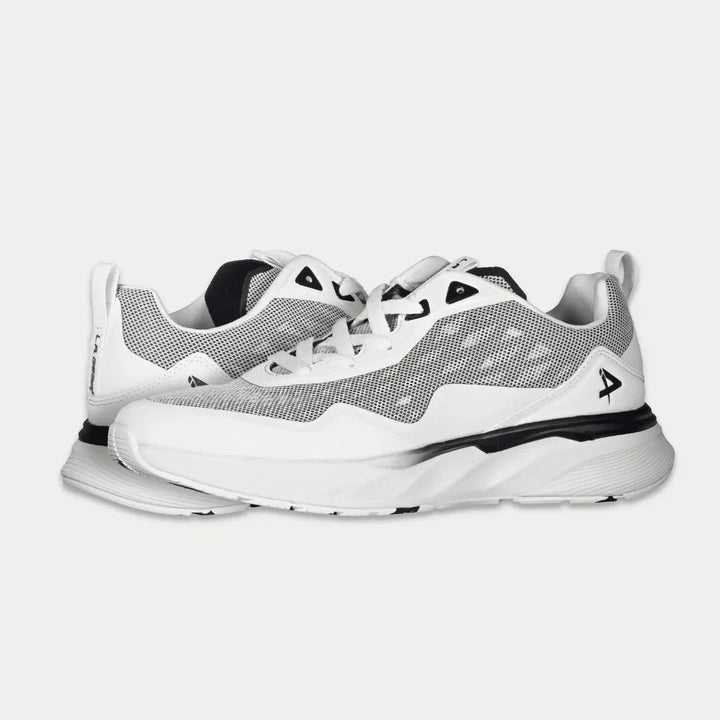 LA Gear Men's Highland Low Top White and Black