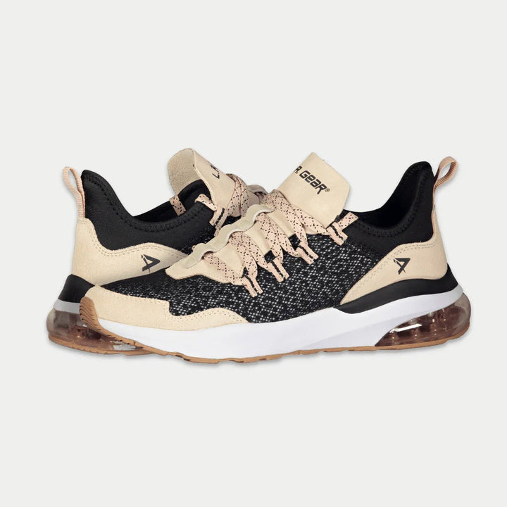 LA Gear Women’s Runyon Low Top Black and Pink