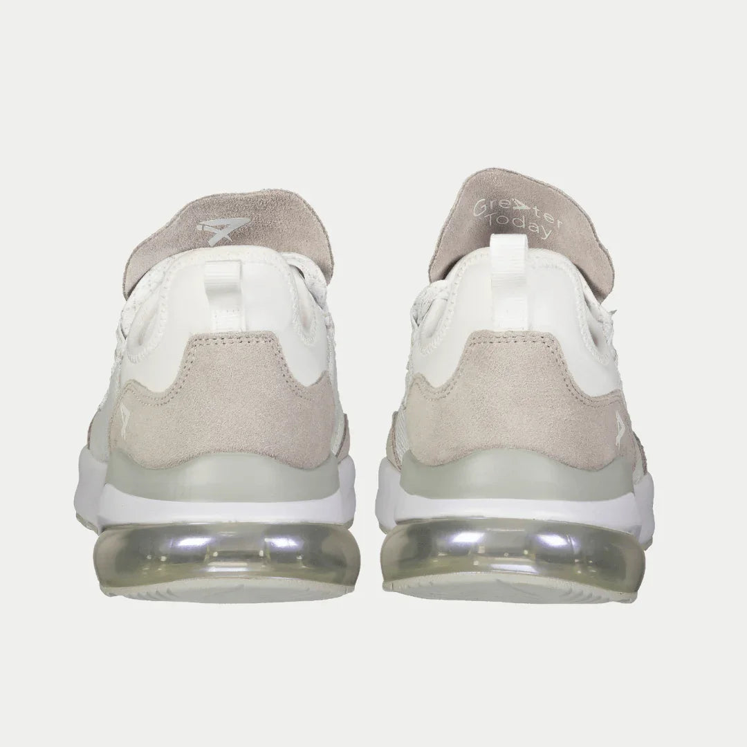 LA Gear Women's Runyon Low Top White x Gray Back View.