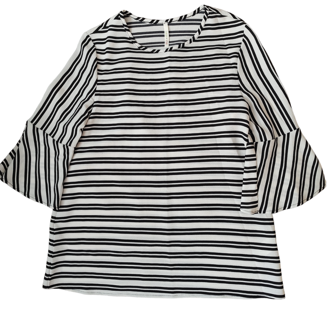 Women's Top #1079 Clothing Apparel