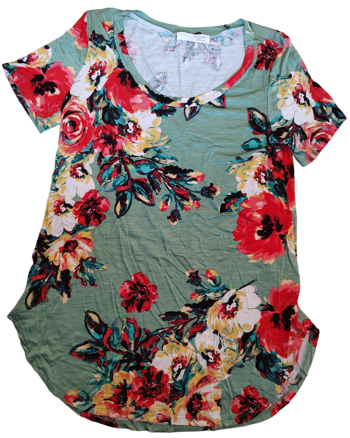 Woman's Top 1048 Clothing Apparel