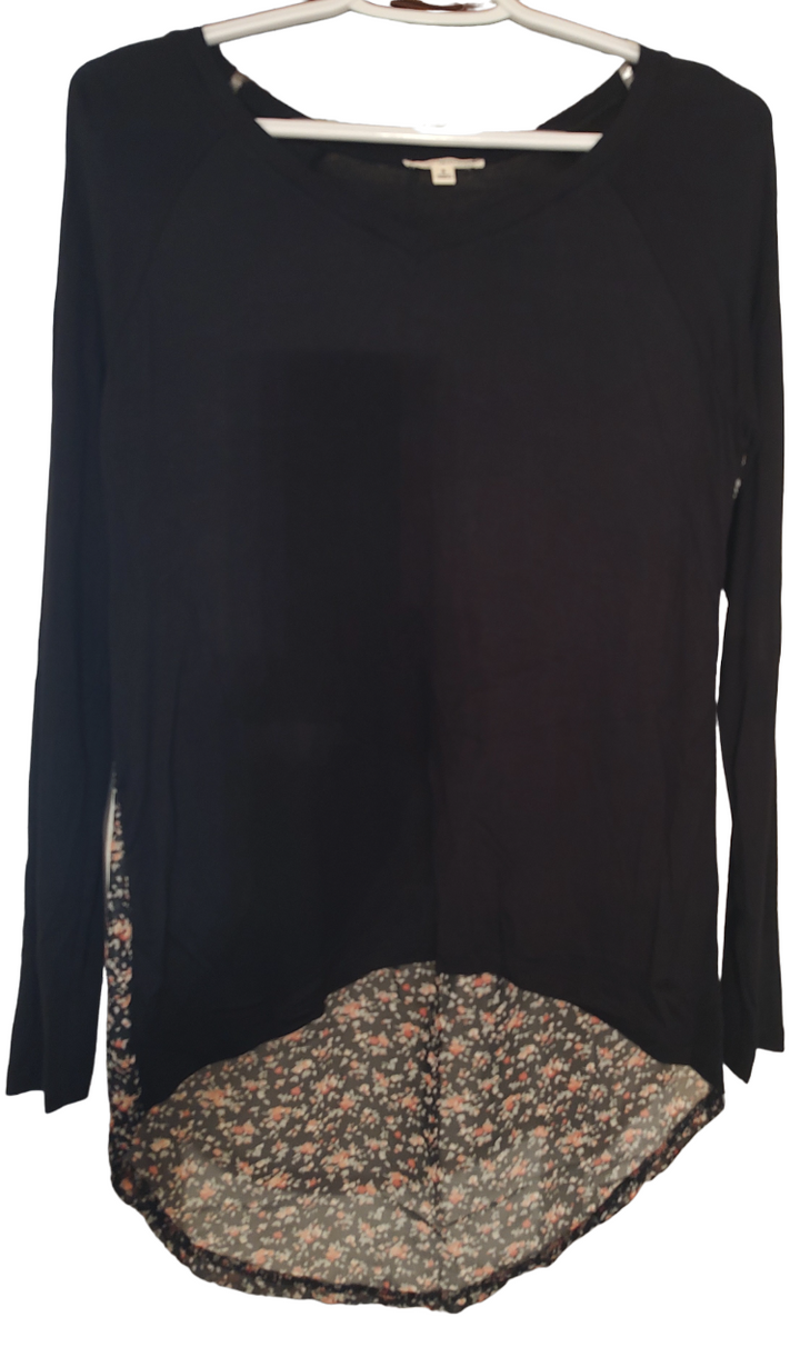 Woman's Top 1036 Clothing Apparel