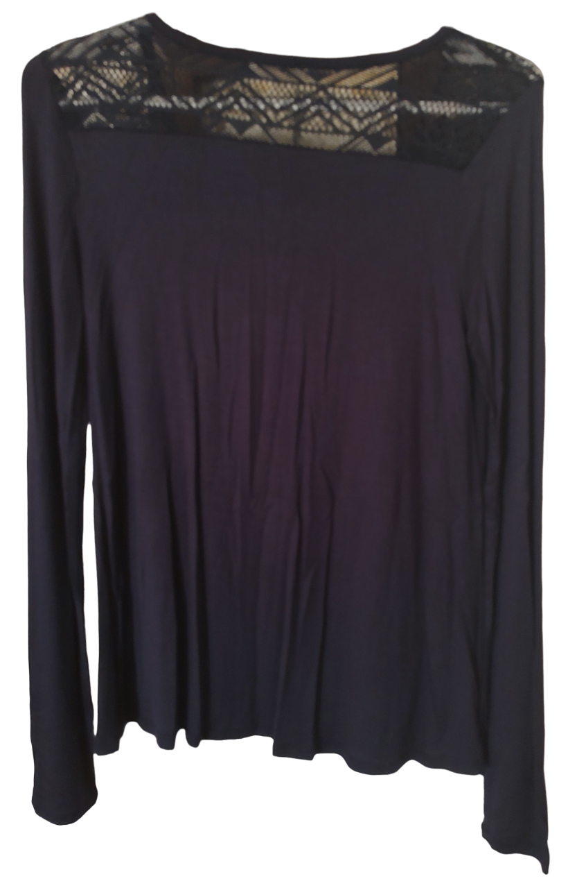 Woman's Top 1013 Clothing Apparel