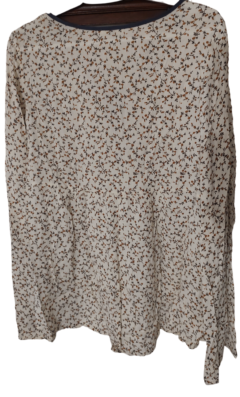 Woman's Top 1044 Clothing Apparel