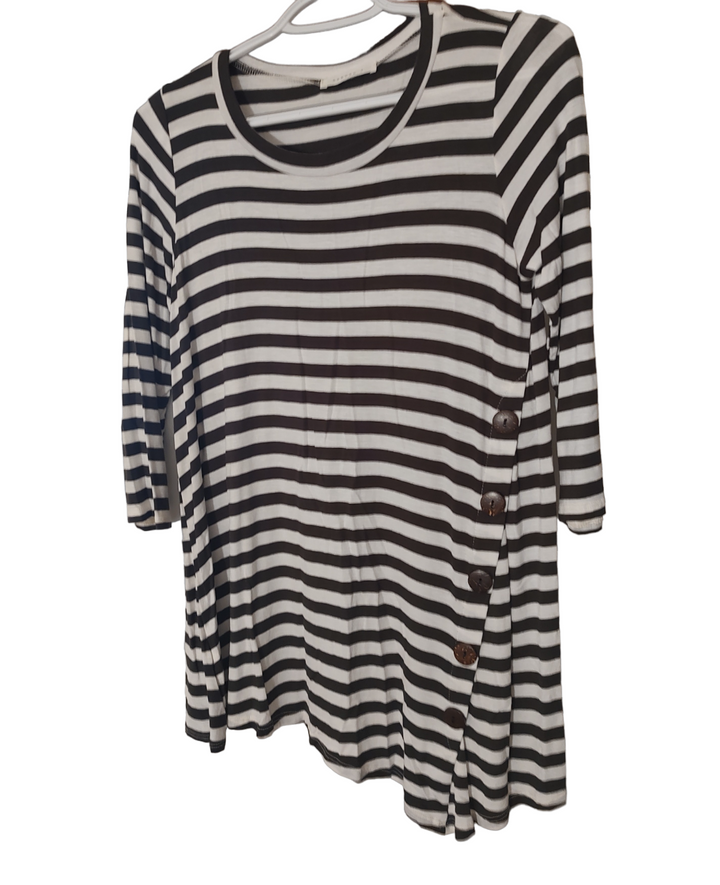 Woman's Top 1023 Clothing Apparel