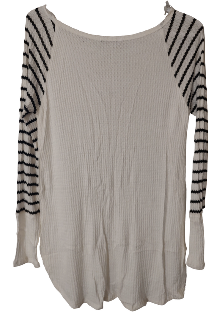 Woman's Top 1045 Clothing Apparel