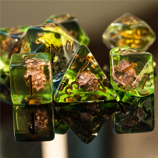 Druid (Wolf Head) Green/gold Dice w/ Golden Wolf Head 7-Dice Set Rpg