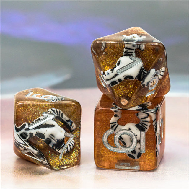 Desert Bull Head 7-Dice Set w/Silver Numbers White Skull on Gold Glitter