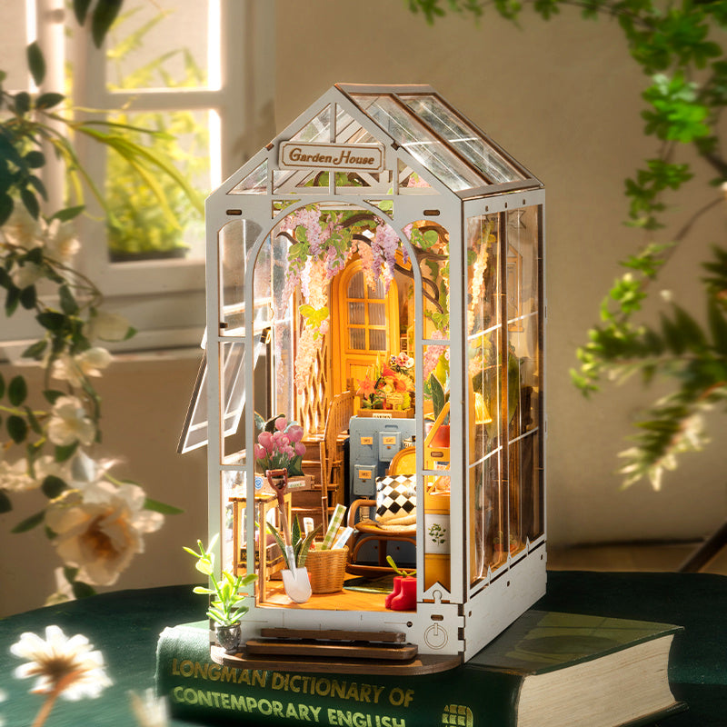 Book Nook Kit Garden House Bookshelf Insert Decoration