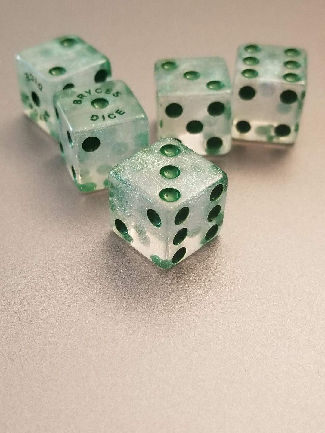 BrycesDice 16mm Glitter d6 (Green) Square Edge [per die]