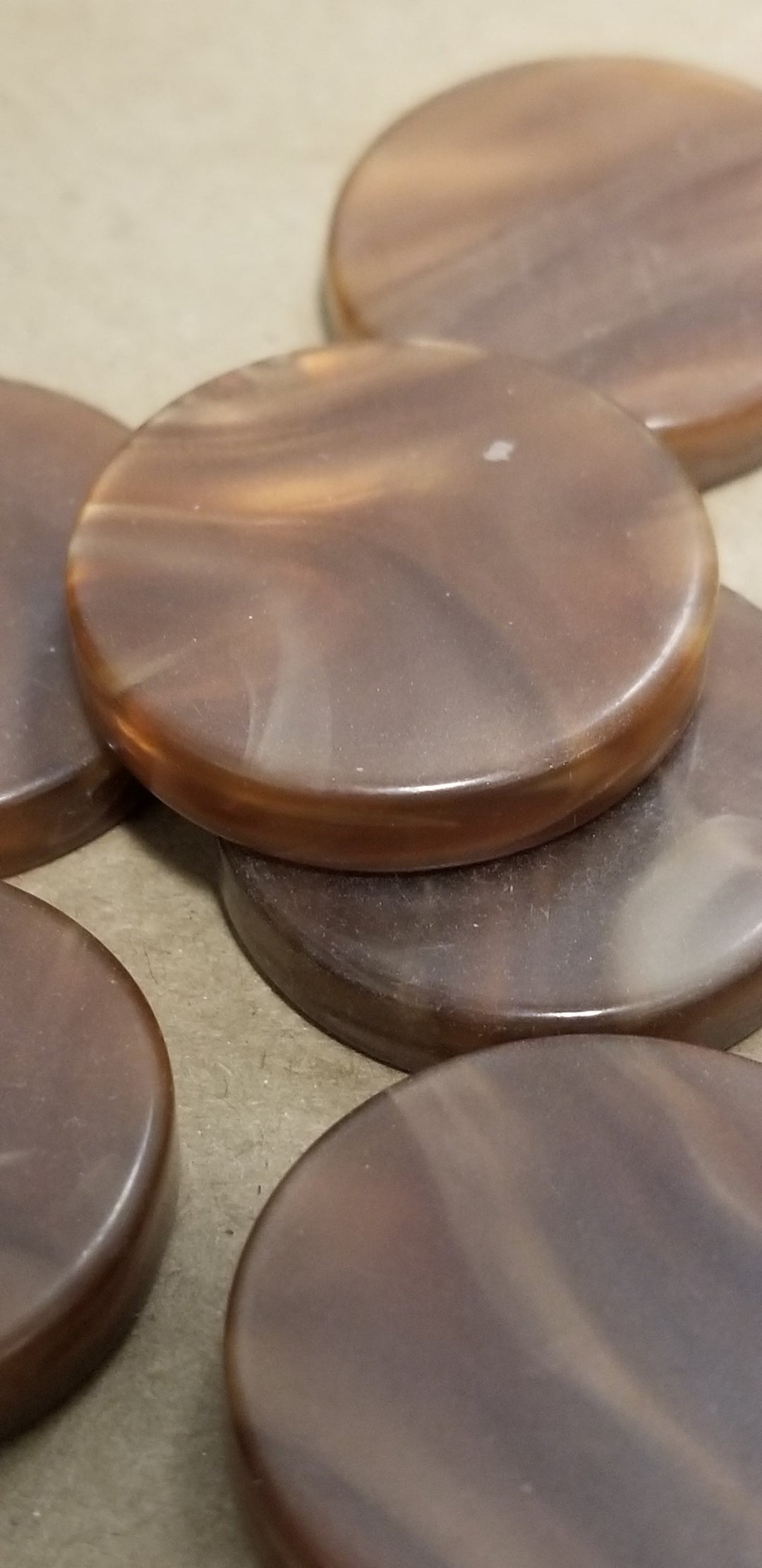 Brown Backgammon Checker Pearl Effect (28mm x 7mm) [sold per chip]