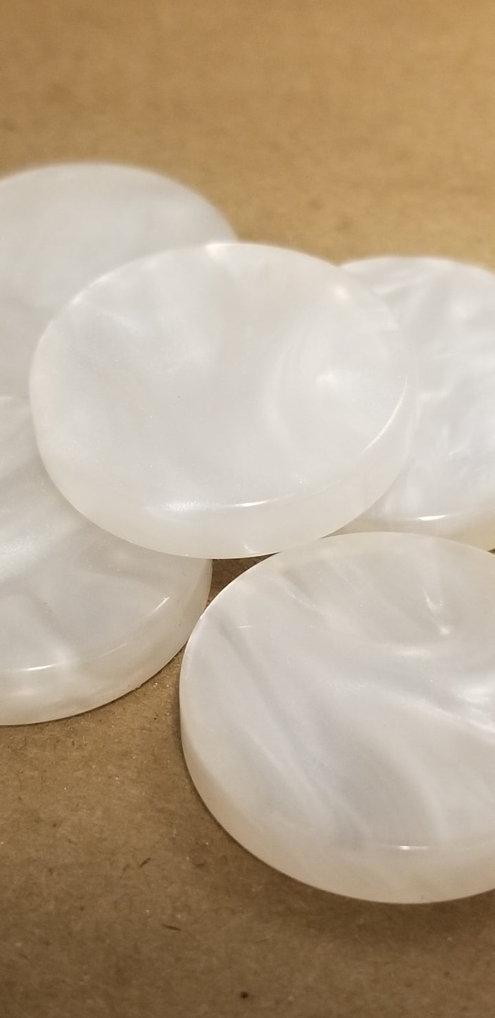 White Backgammon Checker Pearl Effect (28mm x 7mm) [sold per chip]