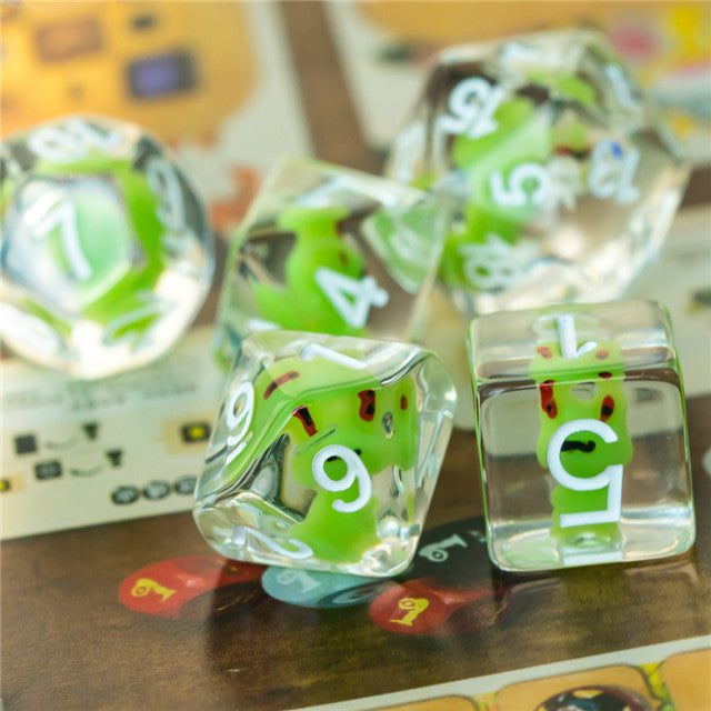 Frog Dice Clear Dice w/ Green Frogs 7-Dice Set Rpg