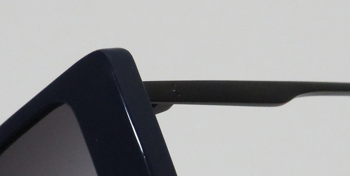 Kendall and Kylie Kk5100 Saylor Sunglasses