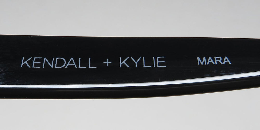 Kendall and Kylie Kk5120 Mara Sunglasses