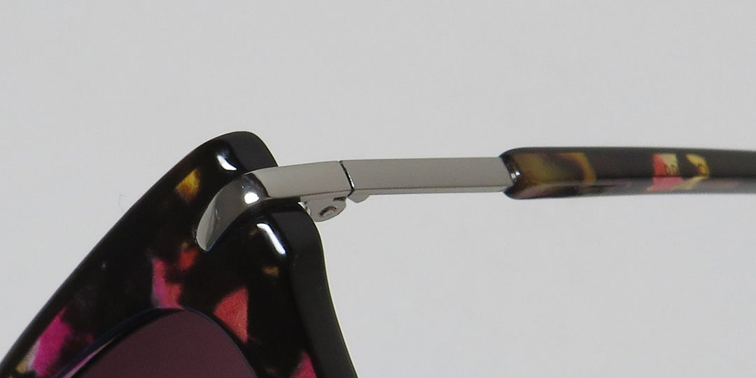 Kendall and Kylie Kk5128 Ceci Sunglasses