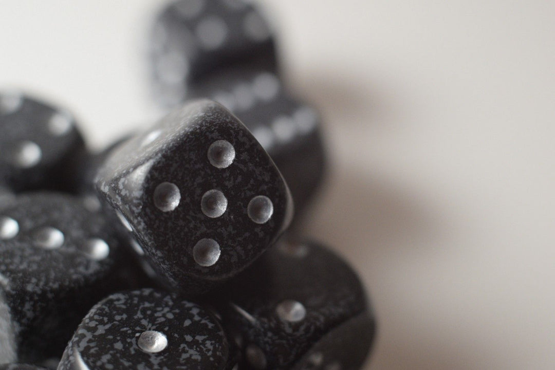 Ninja Speckled 16mm D6 Pipped | Black/Grey (sold per piece)