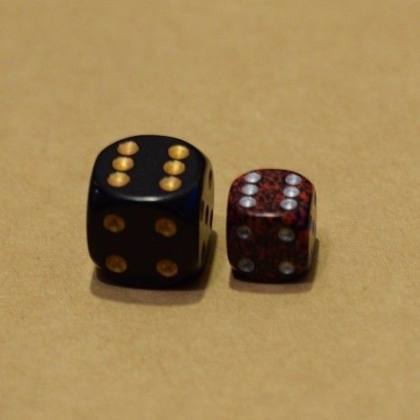 Silver Volcano Speckled 12mm D6 Pipped