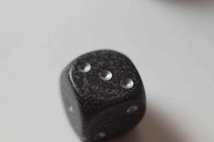 Ninja Speckled 16mm D6 Pipped | Black/Grey (sold per piece)