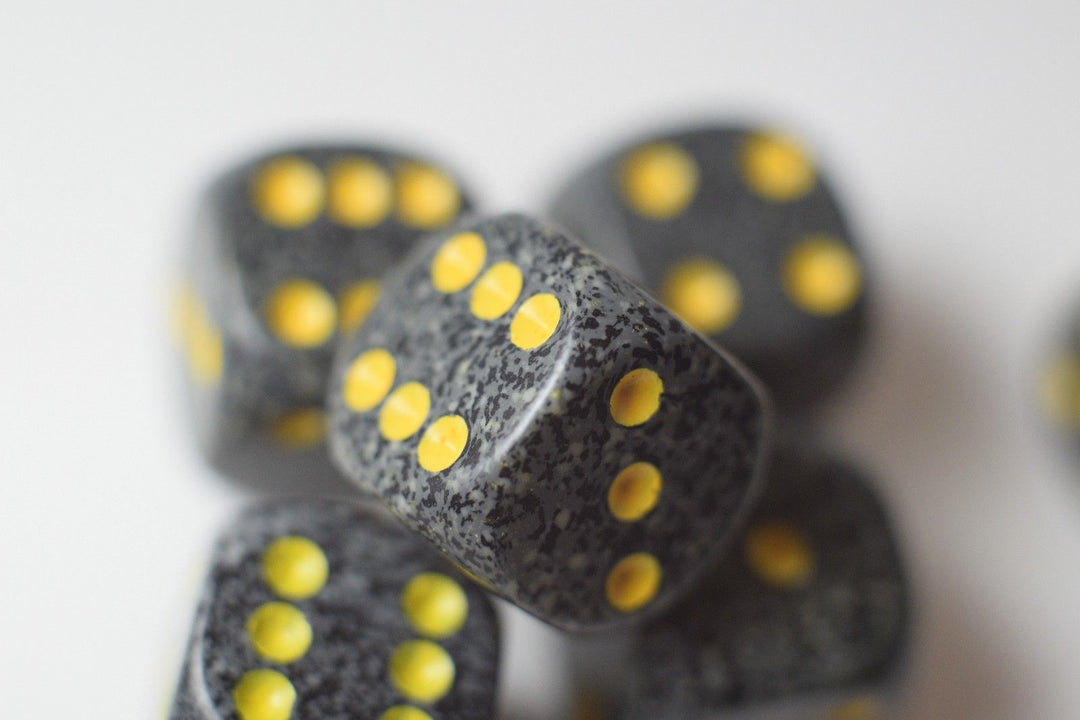 Urban Camo Speckled 16mm D6 Pipped | Sold Per Die (Black/Grey/Yellow)