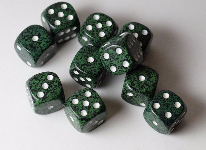 Recon Speckled 16mm D6 Pipped | Sold Per Die (Green/White)