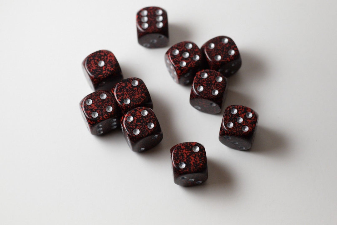 Silver Volcano Speckled 16mm D6 Pipped
