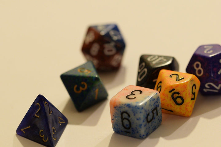 Random set of 7 Gaming Dice Chessex d4, d6, d8,d10, d12, d20 Rare Dungeons&Drago