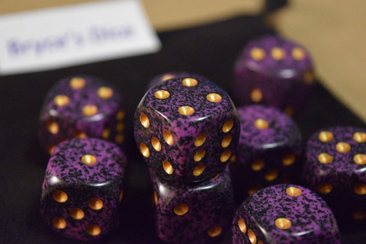 Hurricane Speckled 16mm D6 Pipped
