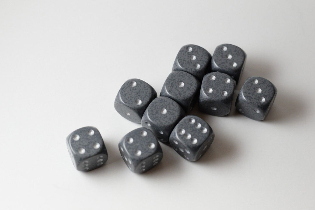 Hi-Tech Speckled 16mm D6 Pipped | Grey/Silver (sold per piece)