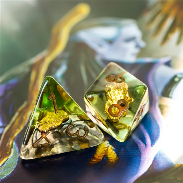 Druid (Wolf Head) Green/gold Dice w/ Golden Wolf Head 7-Dice Set Rpg