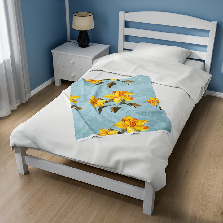 Floral Pattern with Yellow Flowers Velveteen Plush Blanket