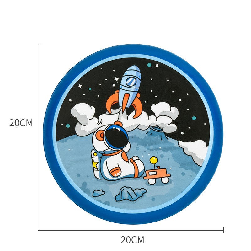 Illustration of an astronaut on the moon with a rocket, surrounded by stars, with dimensions indicated.