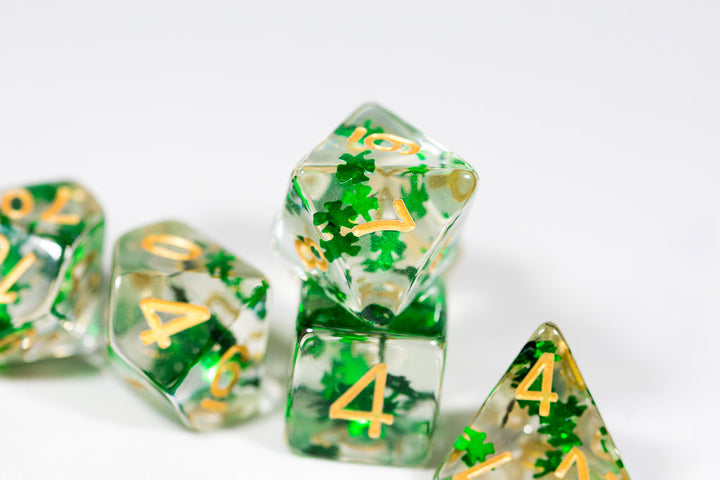 Green Clover Pieces Dice