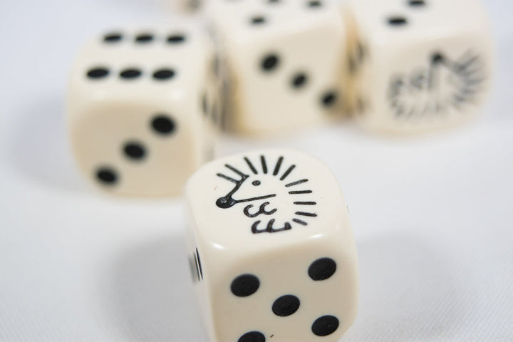 Hedgehog Opaque Dice 16mm D6 Koplow Dice - with Black Pips