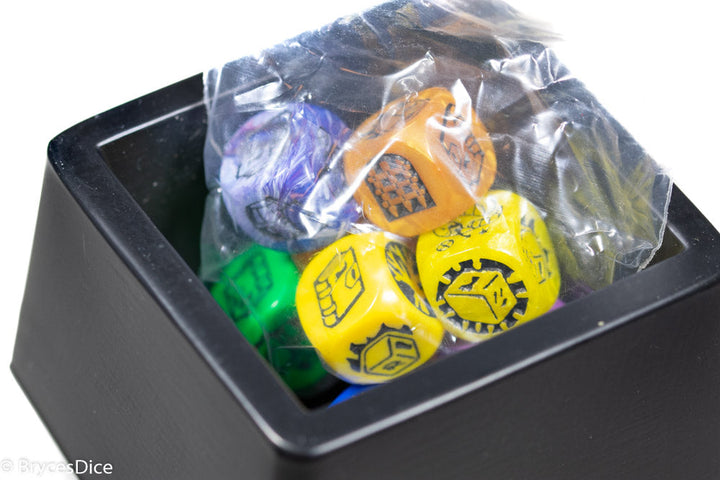 DiceMasters Doom Cubes; 1 Rare, 3 Uncommon, 4 Common Dice (Circa 1997)