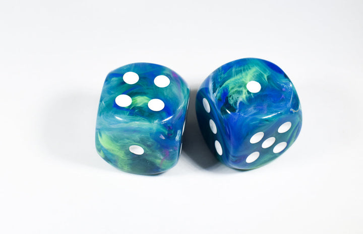 Festive 30mm Waterlily w/White Large Pipped Dice (sold per piece)