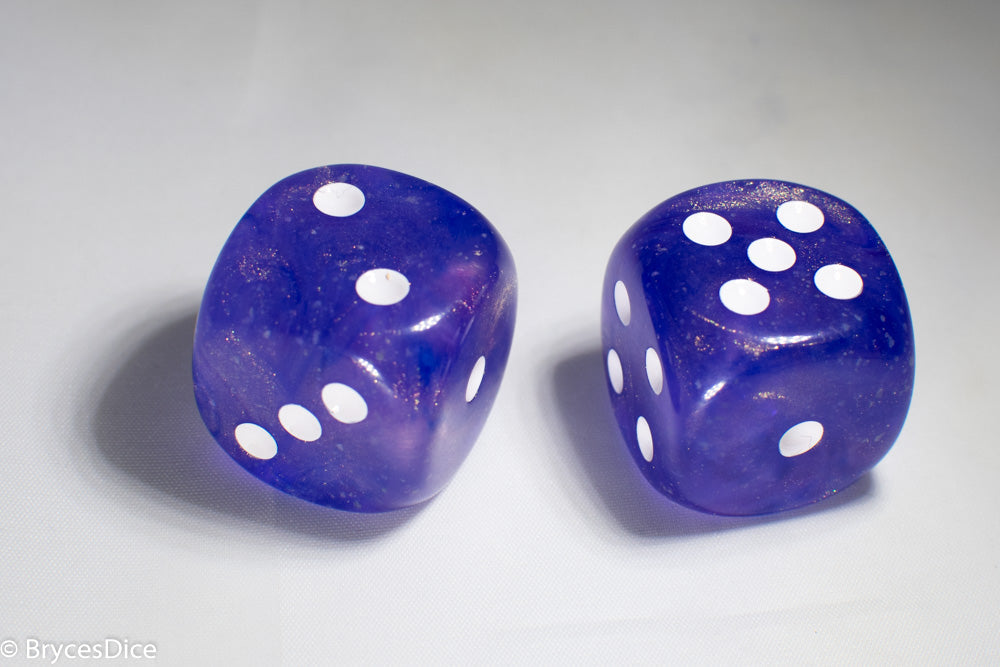 Borealis Purple/white 7-Dice / 16mm / 12mm / 30mm Luminary