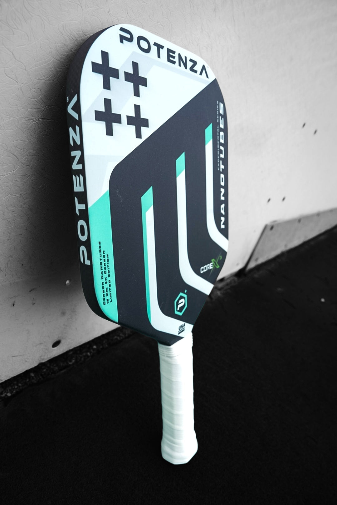 Carbon Nanotubes+ COREx3 Pickleball Paddle
