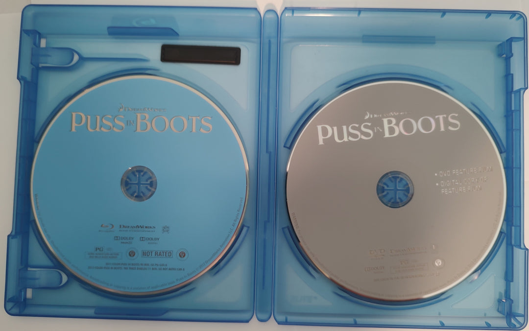 Puss in Boots (Blu-ray, 2011) Inside