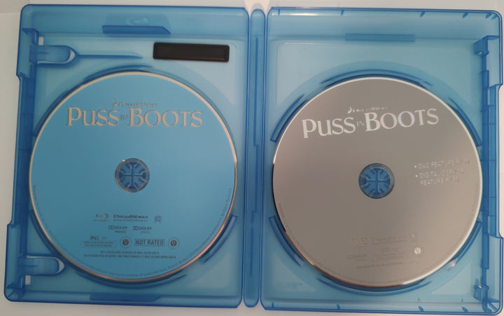 Puss in Boots (Blu-ray, 2011) Inside