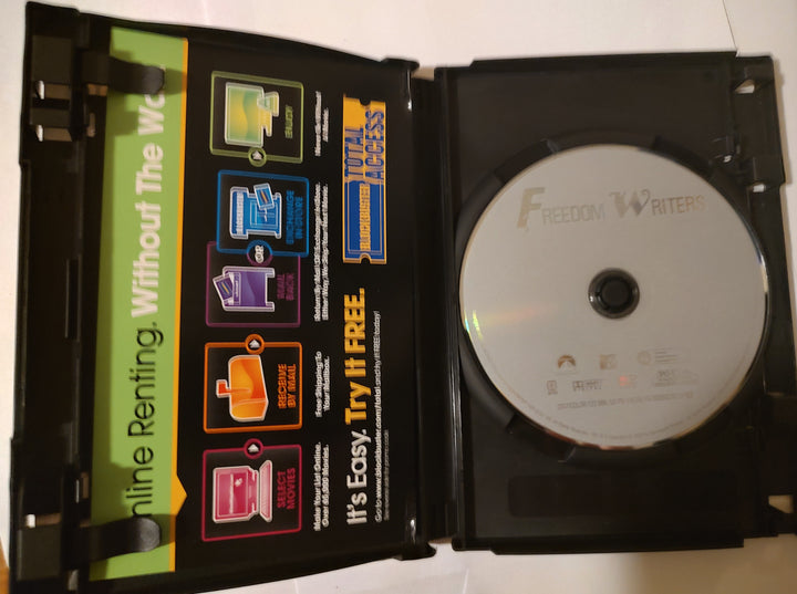 Freedom Writers DVD (2007, Widescreen) Inside
