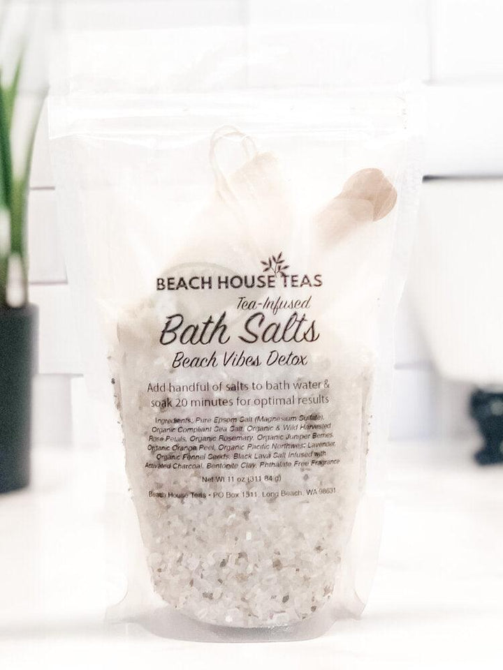 Beach Vibes Detox Tea-Infused Bath Salts Closeup.