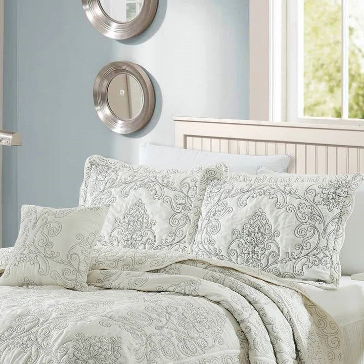 King Size Antique White Damask Embroidered 4 Piece Oversized Bedspread Set