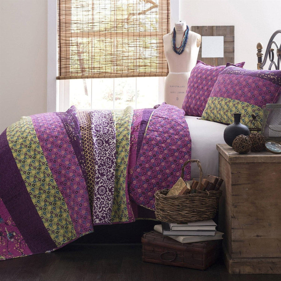 King Size Vibrant Purple Yellow Boho Floral Reversible Lightweight Quilt Set