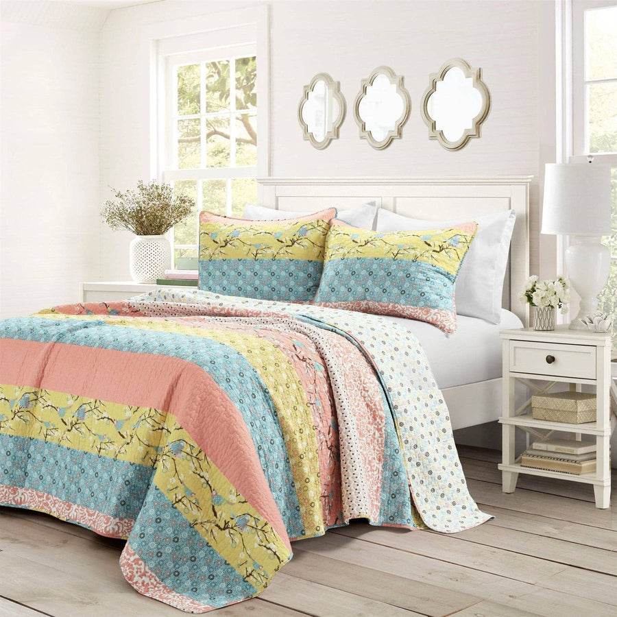 King Size Blue Yellow Pink Ivory Boho Floral Reversible Lightweight Quilt Set