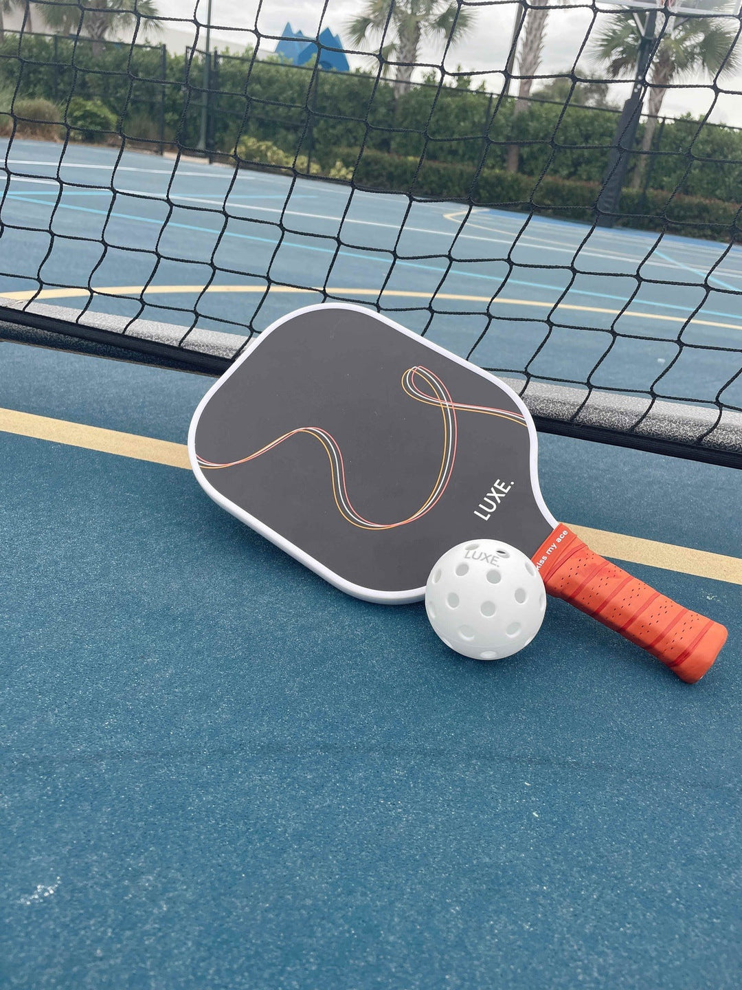 Black Squiggle Pickleball Paddle