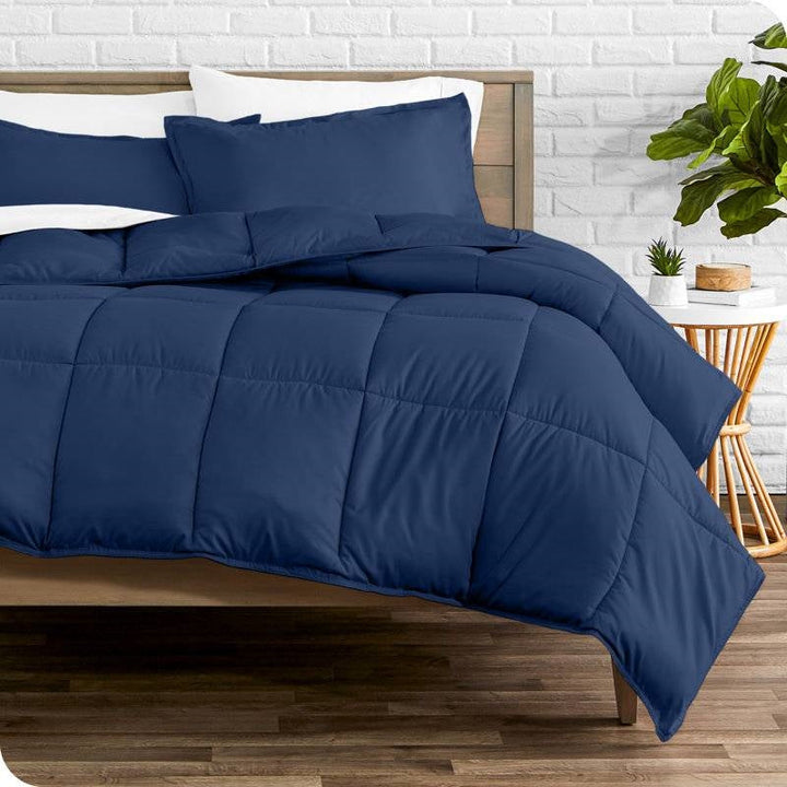 Full/Double Size Super Soft Down Alternative Comforter Set in Navy Blue